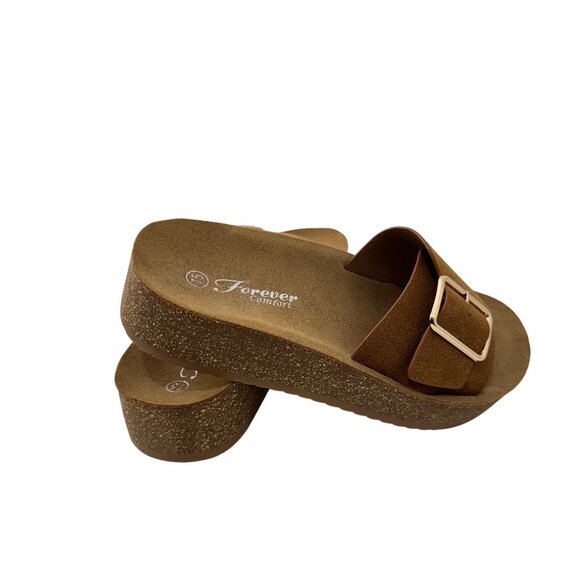 Forever Comfort Womens 7.5 Slip-On Platform Sandals Buckle Detail Cushioned Sole - Picture 12 of 15